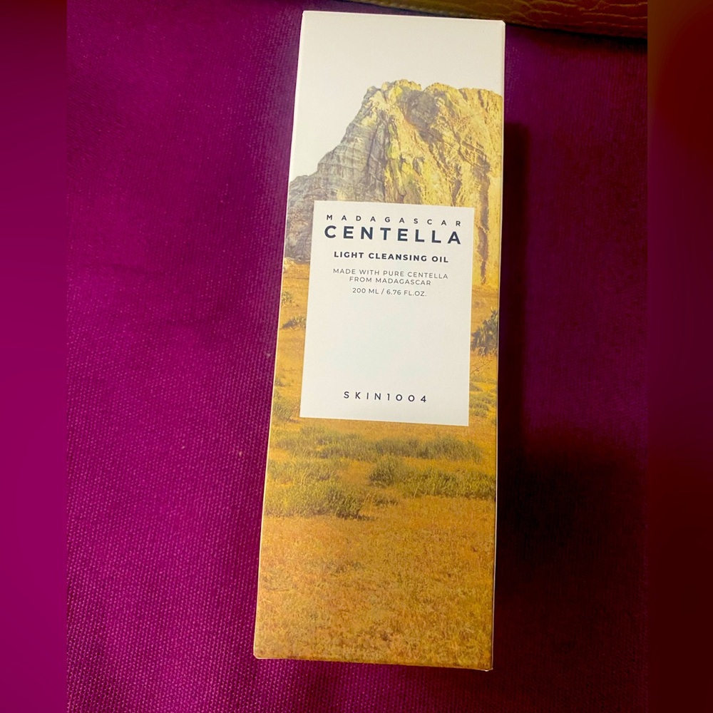 Madagascar Centella light cleaning oil